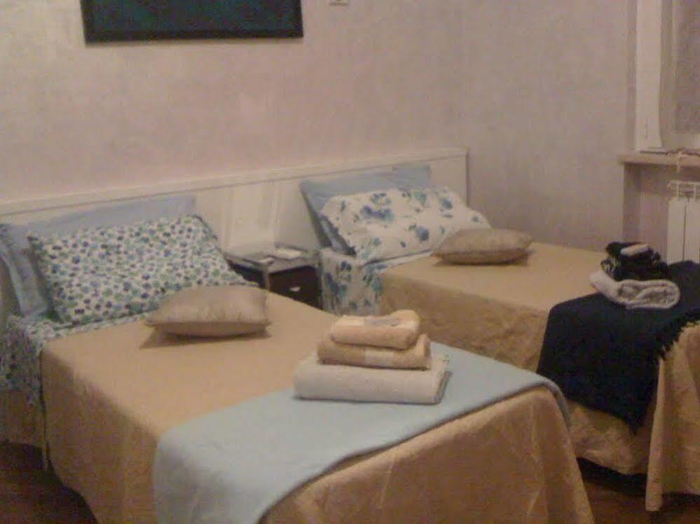 Gala B&B Rome Bagian luar foto