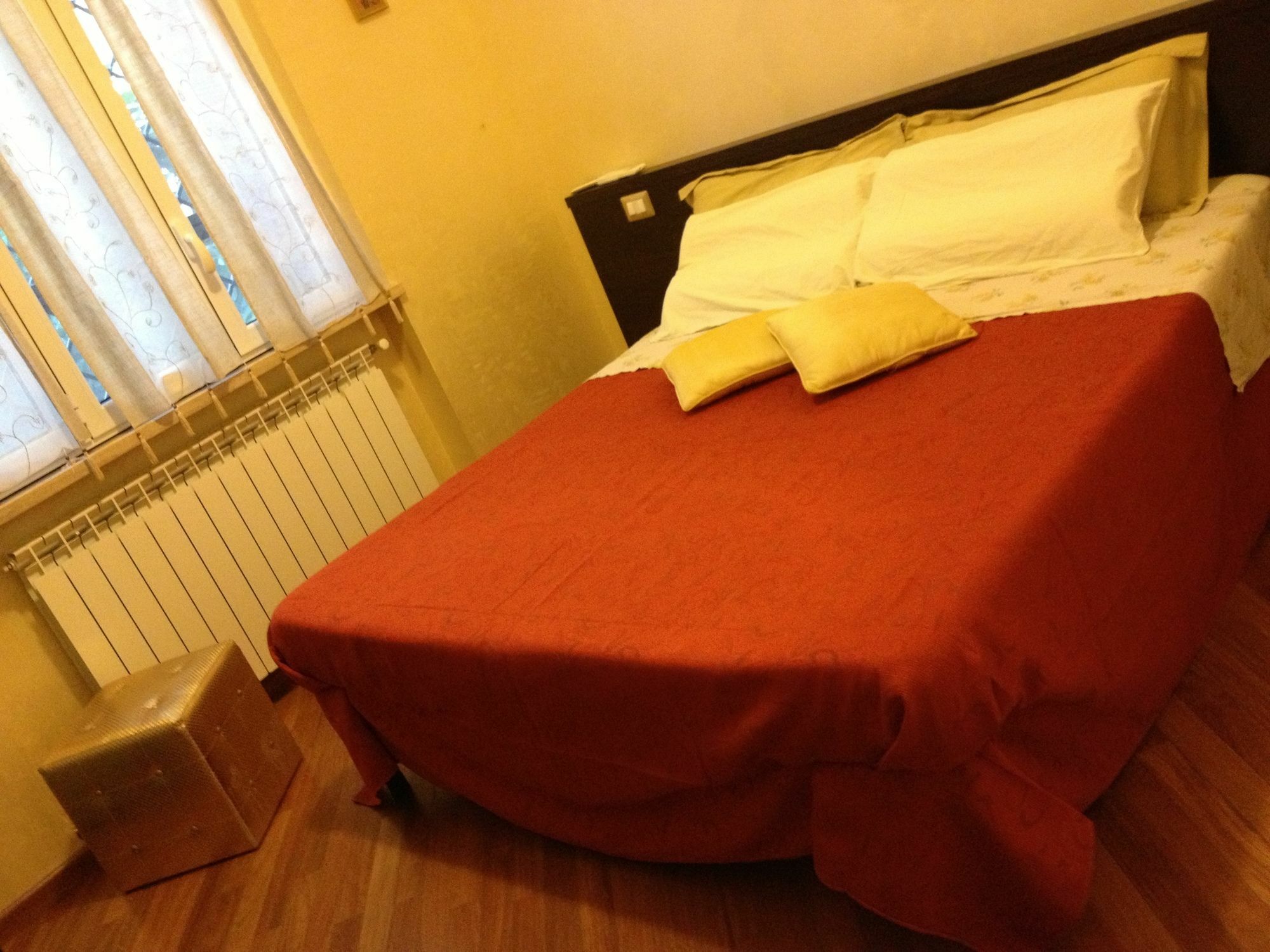 Gala B&B Rome Bagian luar foto